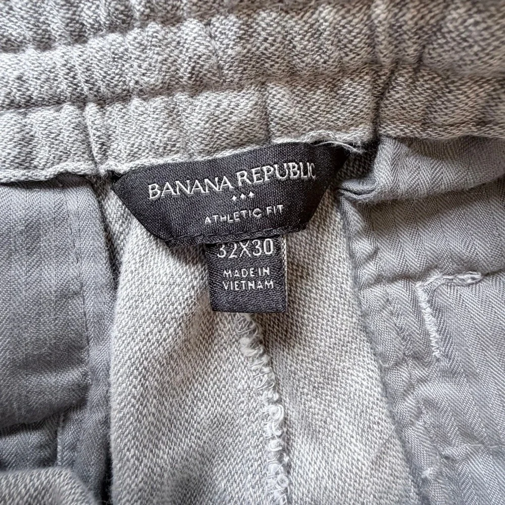 Banana Republic Mens Athletic Fit Linen Blend Pants Grey 32x30 Minimalist